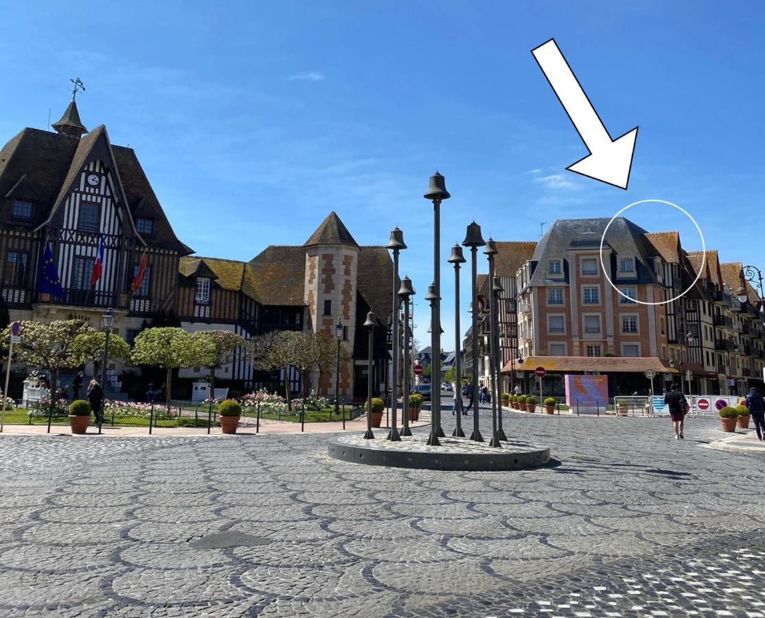 Duplex Au Coeur De Deauville Avec Vue Imprenable Et Parking Prive Екстер'єр фото